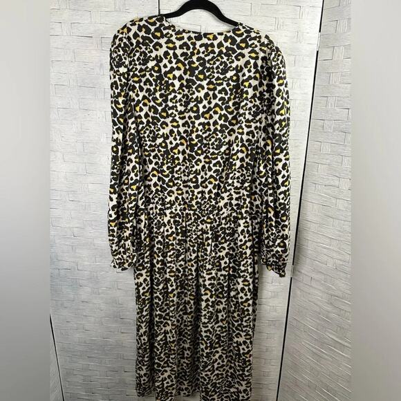 Banana Republic leopard, balloon, sleeve v-neck dress animal print plus size - Picture 2 of 9